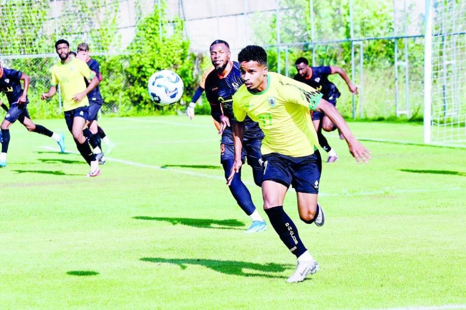 دبا الحصن يضم الصفقة 21