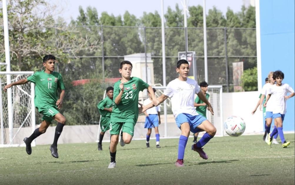 «دبي الرياضي» ينظم الدورة الصيفية لأكاديميات كرة القدم