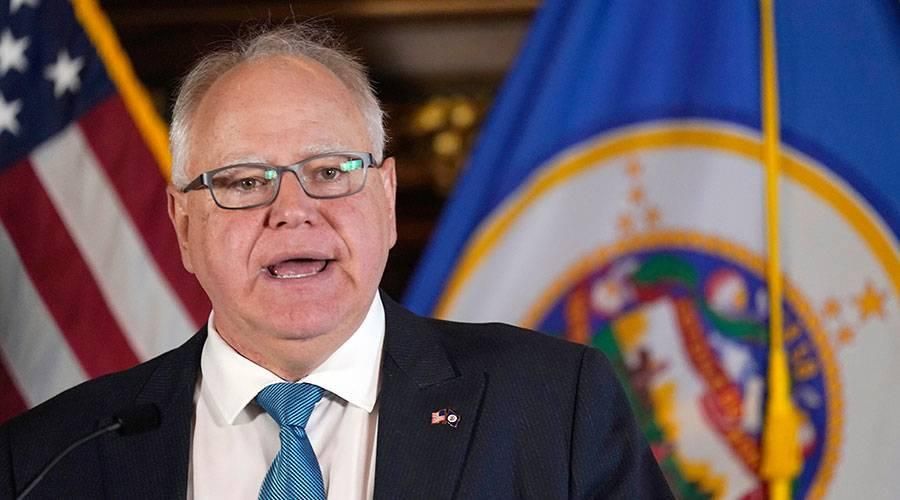 بعد ترشيحه نائباً لهاريس.. حملة ترامب : تيم وولتز «متطرف خطر»