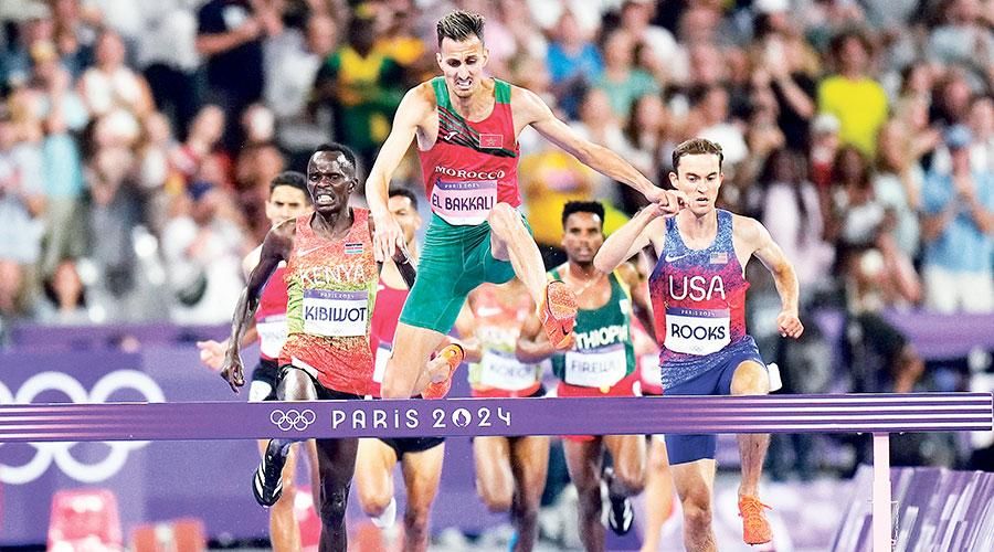 المغربي سفيان البقالي أسطورة تخطي الموانع