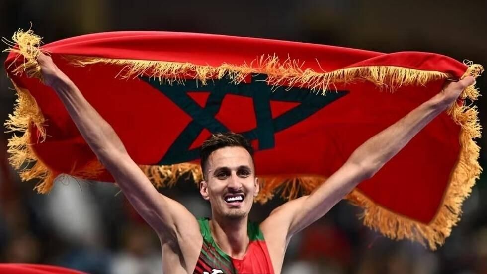 ملك المغرب يهنئ سفيان البقالي بعد تتويجه بالميدالية الذهبية