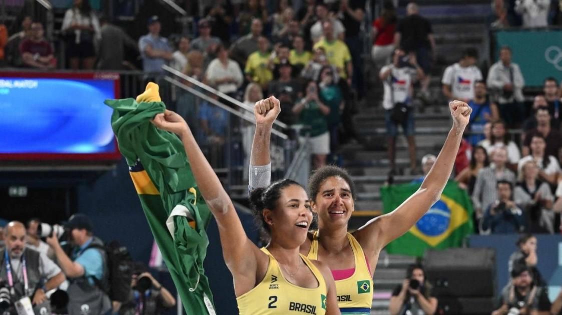 أولمبياد باريس- كرة الطائرة الشاطئية: البرازيل تحرز ذهبية السيدات