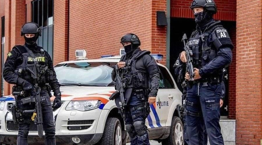 مدير الاستخبارات الأسترالية يتهم «دولاً صديقة» بالتدخل في بلاده