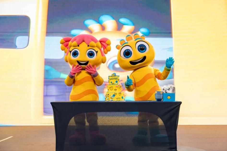 شخصية «مدهش» تحتفي بمرور 25 عاماً من البهجة في «صيف دبي»