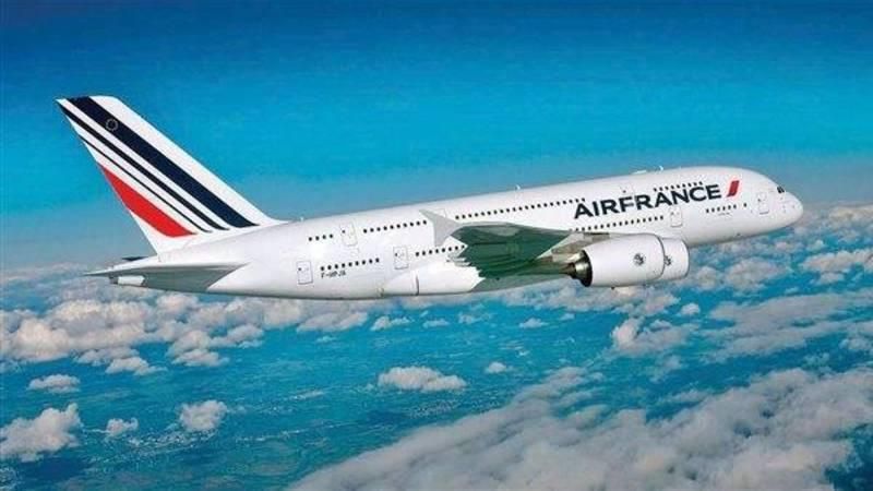 "إير فرانس" و"ترانسافيا" تمددان تعليق الرحلات الجوية لبيروت حتى الأربعاء