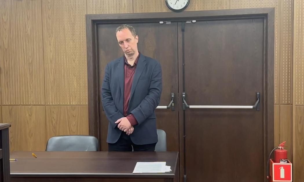 سجن أمريكي بموسكو 15 يوماً لإدانته بأعمال شغب