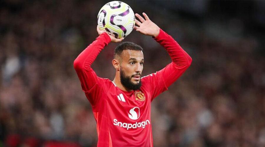 تن هاغ يشيد بالمغربي نصير مزرواي ويصفه بالمدافع الرائع