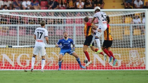 أتالانتا يفتتح الموسم بفوز كاسح على ليتشي برباعية نظيفة