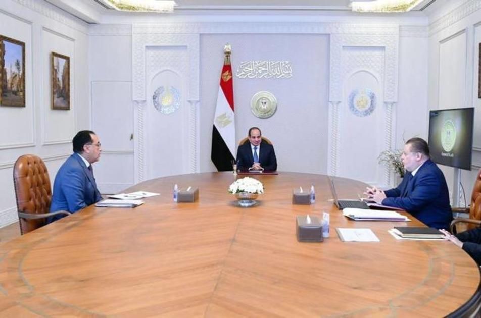 السيسي يجدد تكليف محافظ البنك المركزي لمدة عام