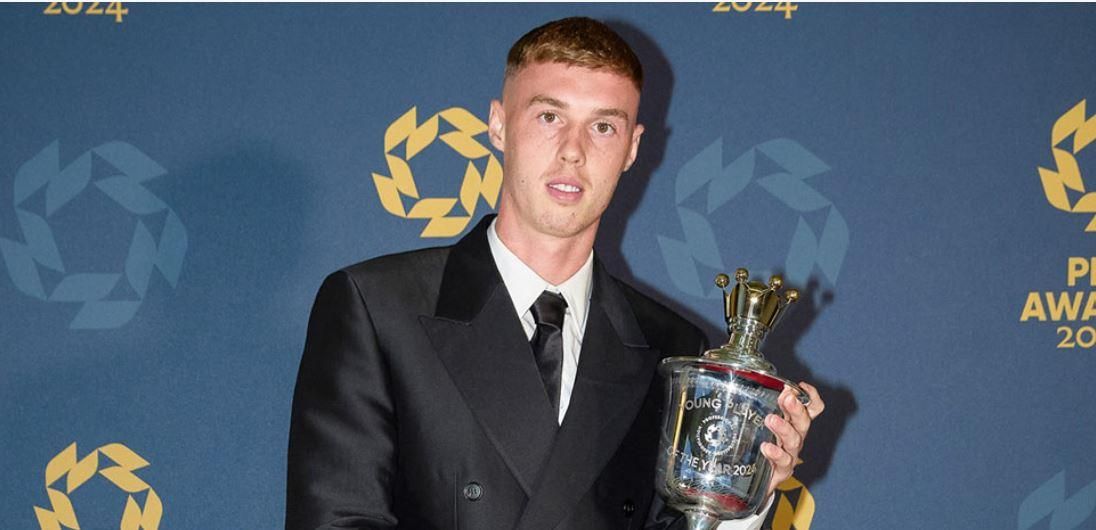 بالمر سعيد بجائزة افضل لاعب شاب