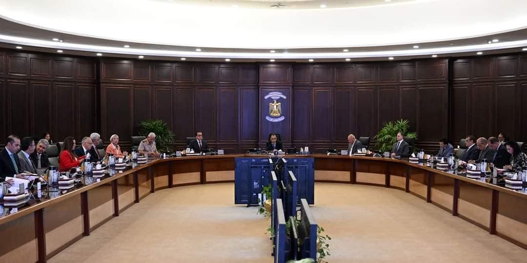 مصر تعتزم إعادة إنتاج النفط والغاز اعتباراً من 2025