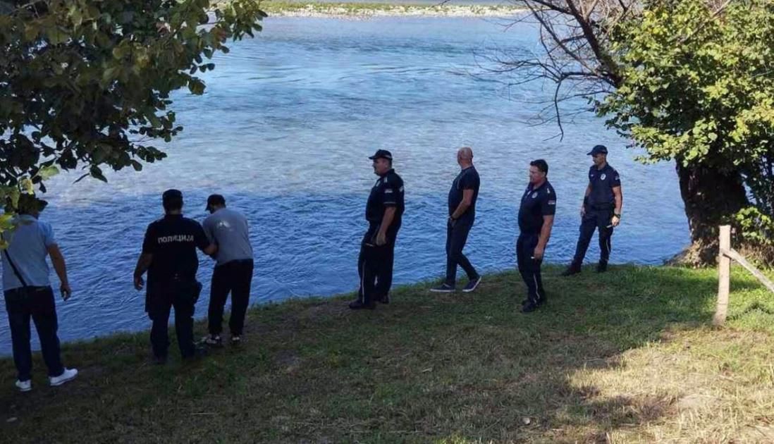 ارتفاع حصيلة غرق قارب مهاجرين بين صربيا والبوسنة إلى 12 قتيلاً