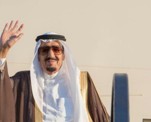 أجمل صور خلفيات خادم الحرمين الشريفين فخمة بتصاميم قوية مرة - موقع الخليج الان