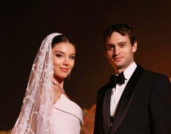 بالفيديو: بدت كالأميرات.. زفاف أسطوري لملكة جمال لبنان السابقة مايا رعيدي في اليونان شاهدوا فخامة الحفل