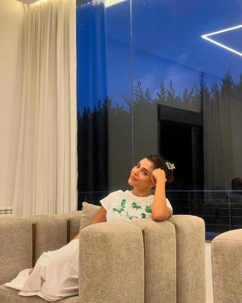 بالصور: ياسمينا زيتون بملابس السباحة على متن أحد اليخوت.. وهكذا أمضت وقتها