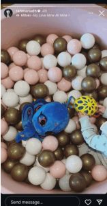 ابنة رحمة رياض في أحدث ظهور من داخل غرفة الألعاب