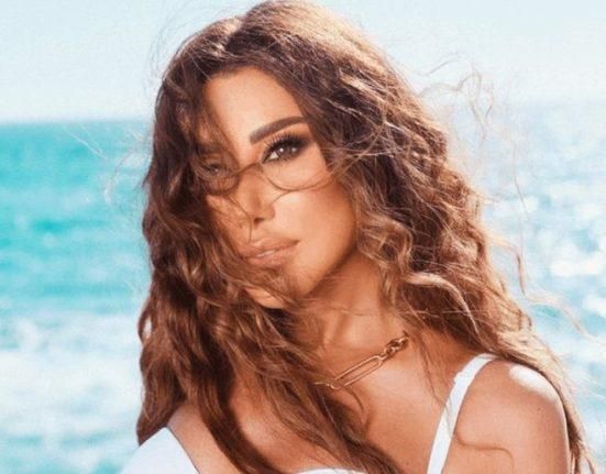 بالأشقر.. نجوى كرم تبهر جمهورها بصور جديدة استعدادا لـ “آرابز غوت تالنت” (صور)