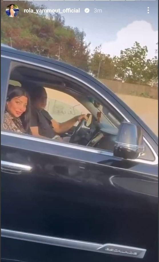 بالصور: برفقة حراس شخصيين وموكب أمني.. شقيقة هيفا وهبي تُثير الجدل في مطار بيروت!