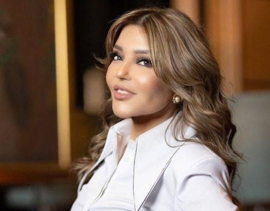 بدت شابة ثلاثينية… سميرة سعيد تطبّق صيحة جديدة شاهدوها (صور)