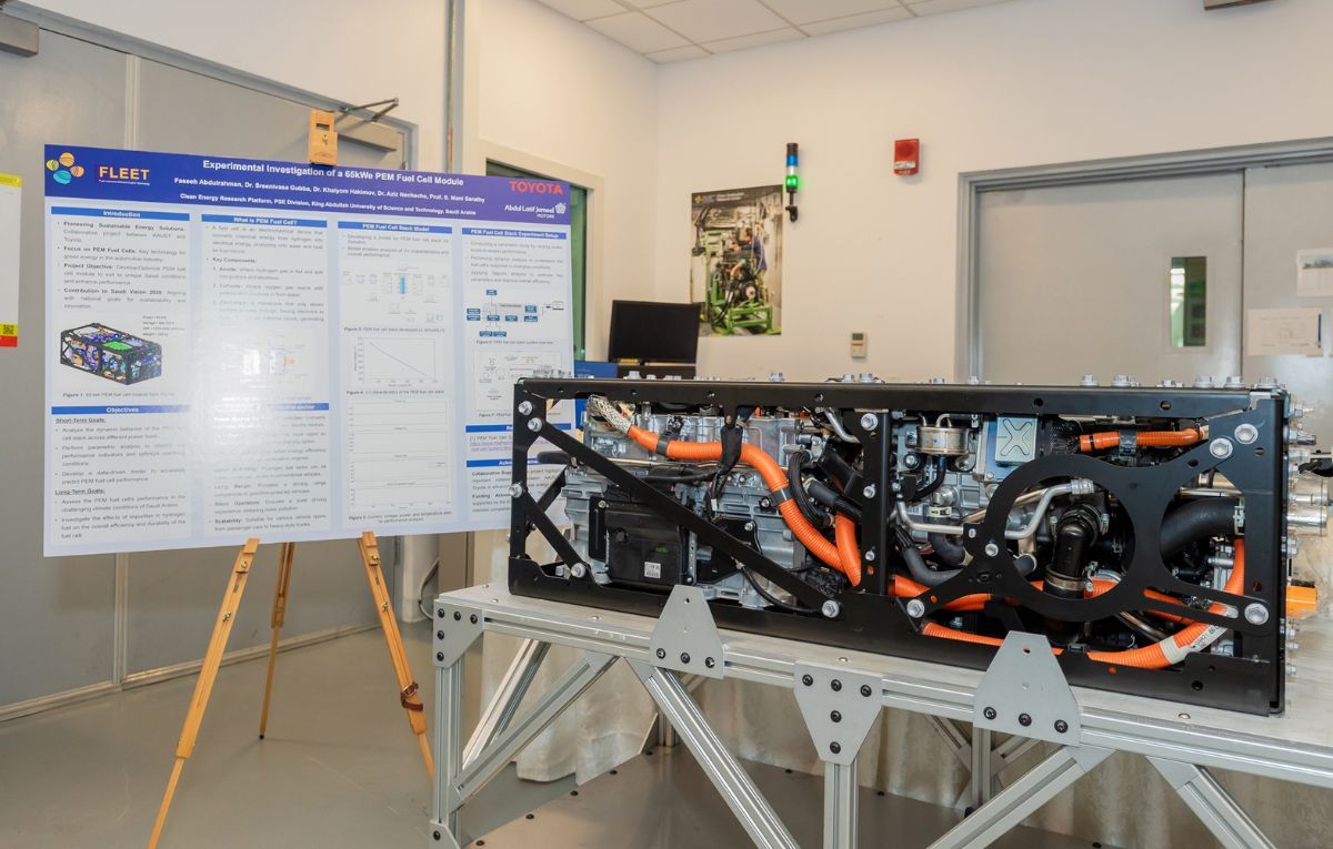 “كاوست” و”تويوتا” و”عبداللطيف جميل” يتعاونون لتطوير خلايا الوقود الهيدروجينية في السعودية - موقع الخليج الان