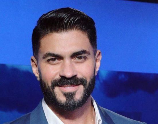 خالد سليم يطلب السماح من زوجته