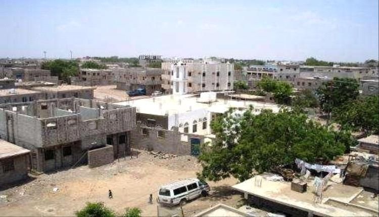 لحج.. الأجهزة الأمنية في الفيوش تلقي القبض على سارق متهم بالعبث والفساد