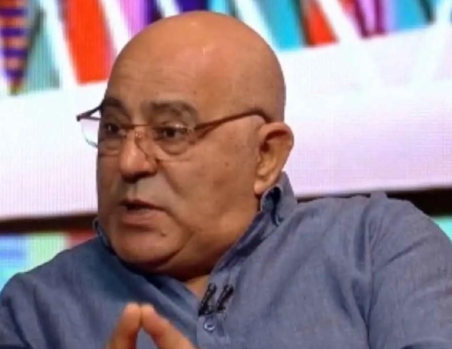 بالصورة: بعد صراع مع مرض السرطان.. ممثل شهير يفقد زوجته