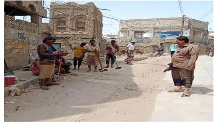 تنفيذ حملات نظافة في عدد من أحياء مديرية الحوطة بلحج