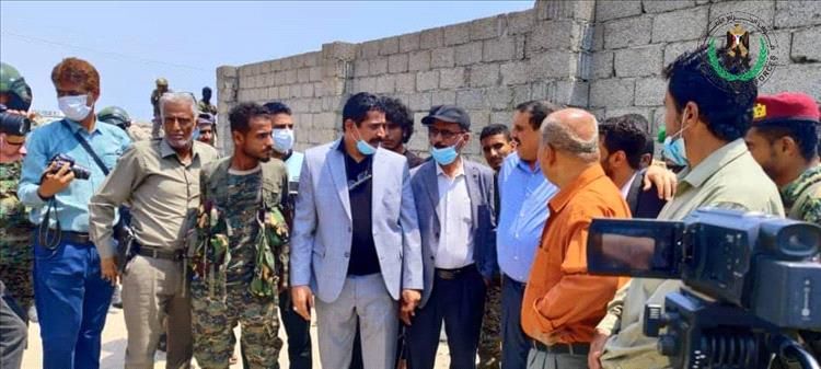 حزام عدن يضرم النار في 295 كيلوغرامًا من المخدرات