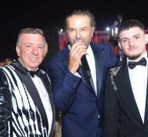 بالفيديو: مُتجاهلا وضع لبنان الكارثي.. راغب علامة يرقص ويغني في حفل زفاف ابنة رجل أعمال سوري