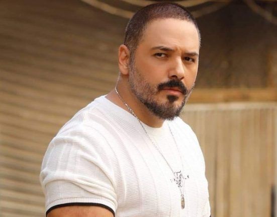 أبناء رامي عياش يؤمنون المواد الغذائية لـ النازحين اللبنانيين