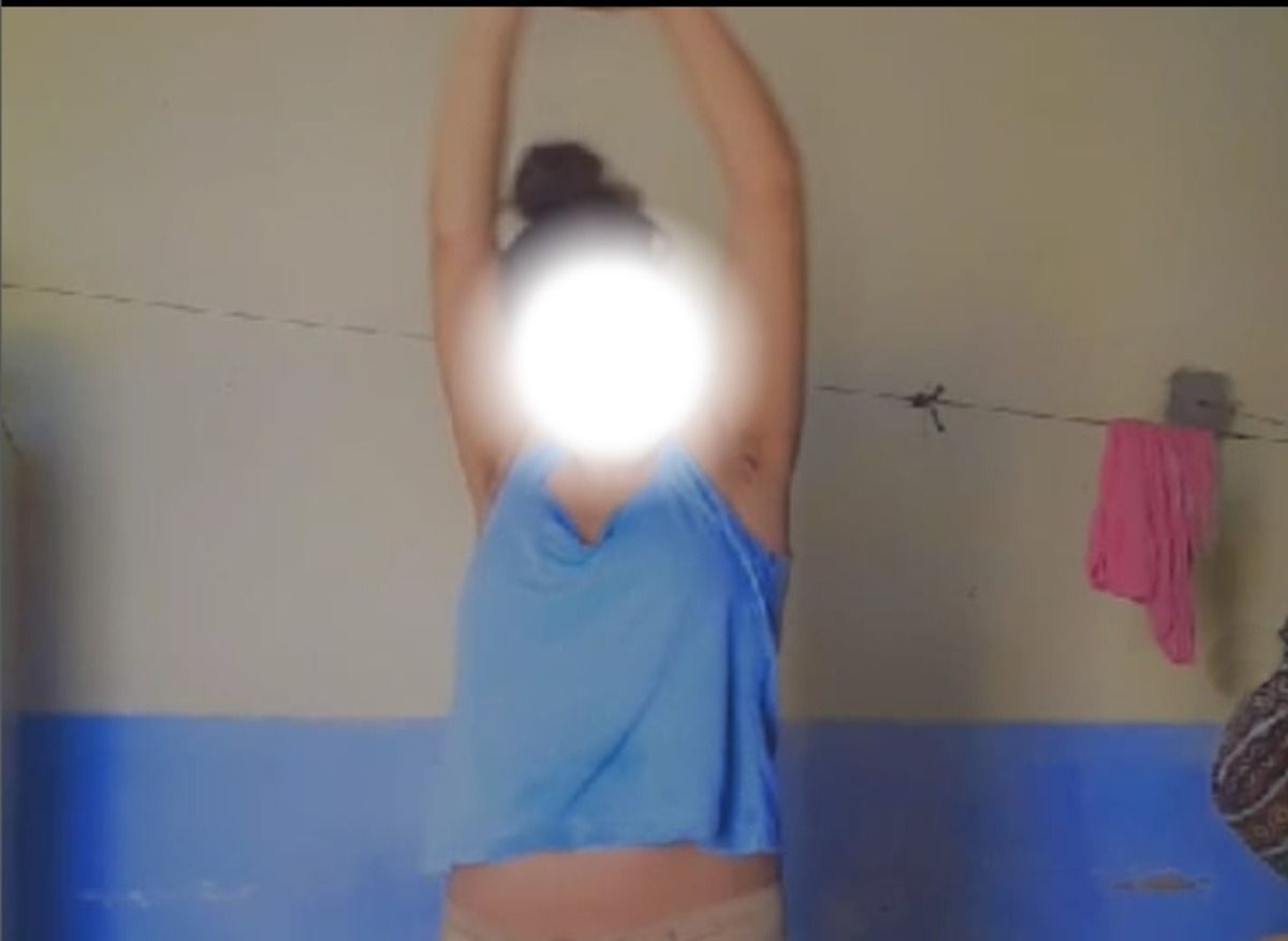 فيديوهات لقاصر في وضعيات سكسي تثير الانستغراميين - الخليج الان  الثلاثاء 1 أكتوبر 2024 10:44 صباحاً