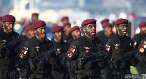 اكتشف شروط التقديم للجيش القطري وانضم إلى صفوفه مع الخيار المتاح للأجانب والسيدات واستمتع بمستوى عالٍ من الأجور والمزايا في قطر