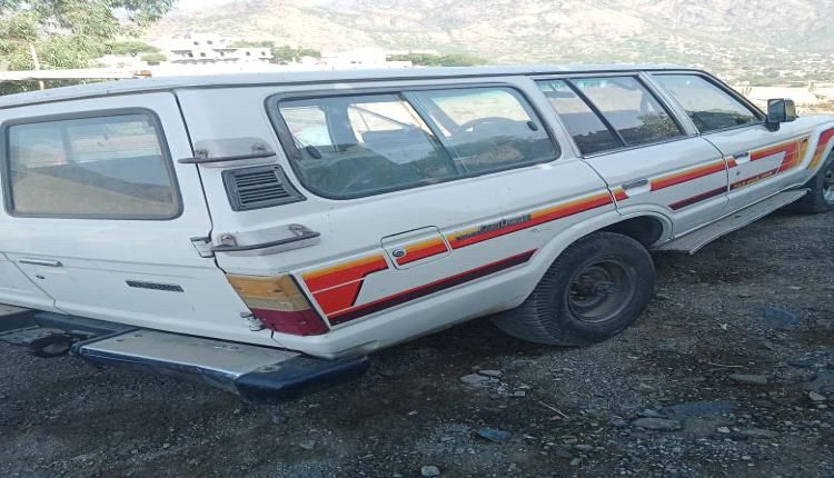 الضالع : مواطنون يشترون سيارة جديدة لمواطن