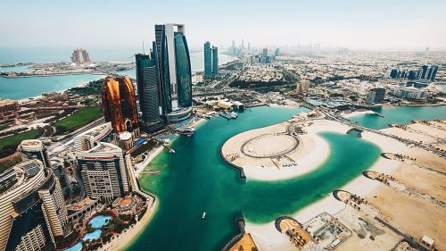 عاجل .. الإمارات تعلن خبر محزن للوافدين عن توطين 14 نشاطاً اقتصادياً