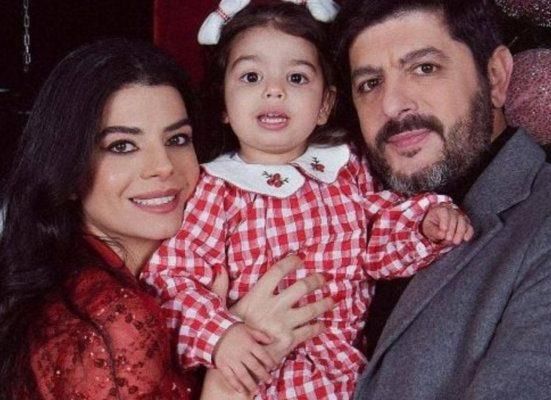 بالفيديو: في ظل الاوضاع الصعبة.. إبنة طوني عيسى تصلي لبلدها لبنان