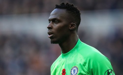 "تصرف استثنائي جلسة خاصة يقودها ميندي استعداداً لحراسة عرين الراقي في كلاسيكو الهلال"