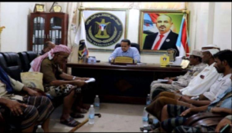 انتقالي لحج يؤكد اهتمامه بتصحيح الأوضاع المجتمعية في منطقة العند