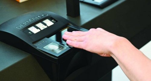 الحالات المستثناة من البصمة البيومترية في الكويت 2024