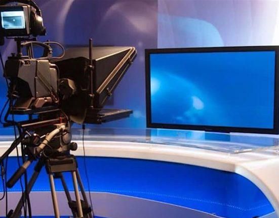 بكلمات مؤثرة.. إعلامية لبنانية شهيرة: بكفّي بقا بكفّي ما إلنا غيرك يا رب