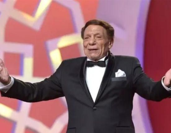 لم يعد أحد يزوره: وحيدا وبلا أصدقاء.. هكذا يقضي عادل إمام أيامه بعد الاعتزال