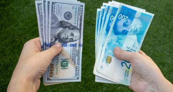 أسعار العملات ليوم الخميس - موقع الخليج الان