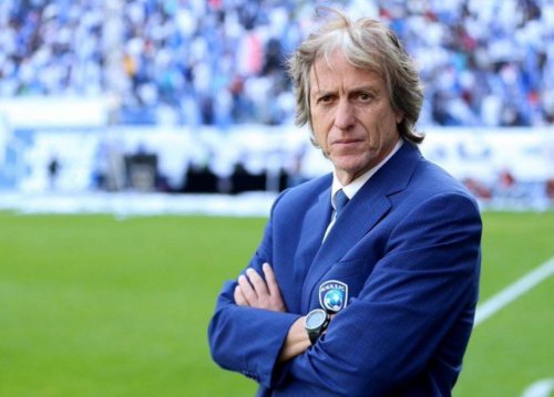 مصلحة الأخضر أولًا .. العنزي يعلنها صراحةً الحل واضح .. "خيسوس مدرب للمنتخب"