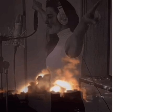 نادين الراسي تغني “ولاد البلد”: “ويبقى السلام في أرض الملكوت مضطربًا!”