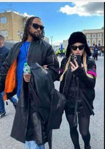 مادونا تضع قواعد صارمة لصديقها الجديد أكيم موريس.. يجب أن ينام عندما تنام!