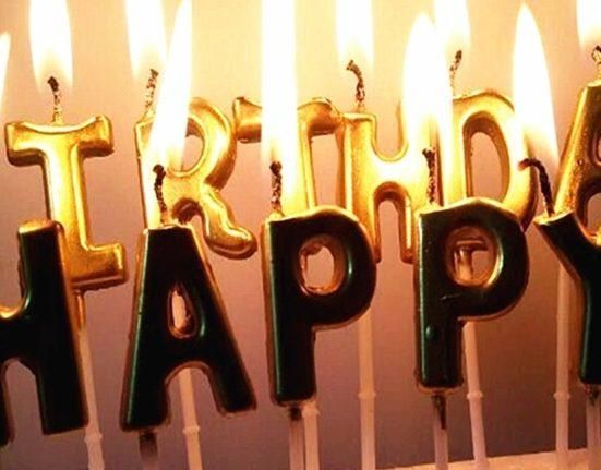 بالصورة: ممثلة لبنانيّة لم تحتفل بعيد ميلاد إبنتها بسبب الحرب: “بعتذر منك”