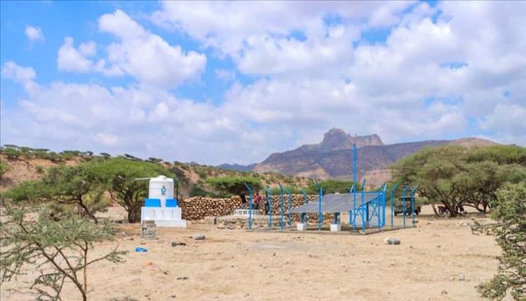 تسليم مشروع مياه مزود بمنظومة الطاقة الشمسية في المضاربة ورأس العارة