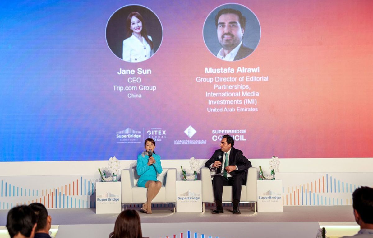 قمة “سوبر بريدج” تبحث إمكانات النمو الاقتصادي لمختلف المناطق  - موقع الخليج الان