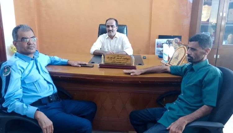 مناقشة تنظيم الحركة المرورية بخورمكسر