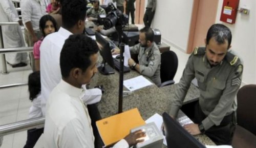 عاجل .. قرار جديد بمنع المغتربين في السعودية من العمل في هذه المهنة الشهيرة !